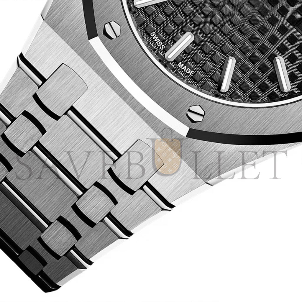 AUDEMARS PIGUET ROYAL OAK QUARTZ 33MM WATCH 67650ST.OO.1261ST.01
